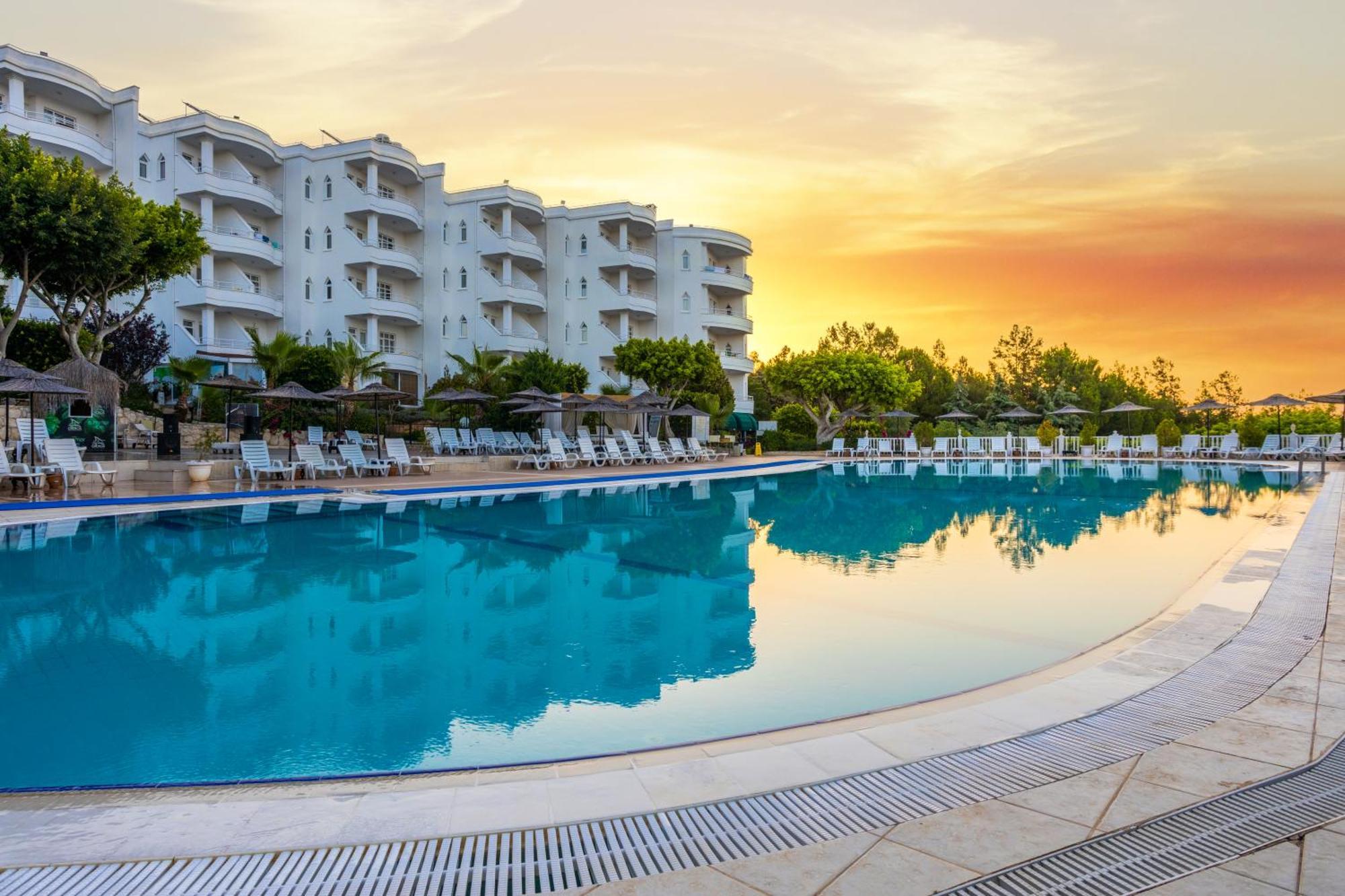 Olbios Marina Resort Hotel Kumkuyu Екстер'єр фото