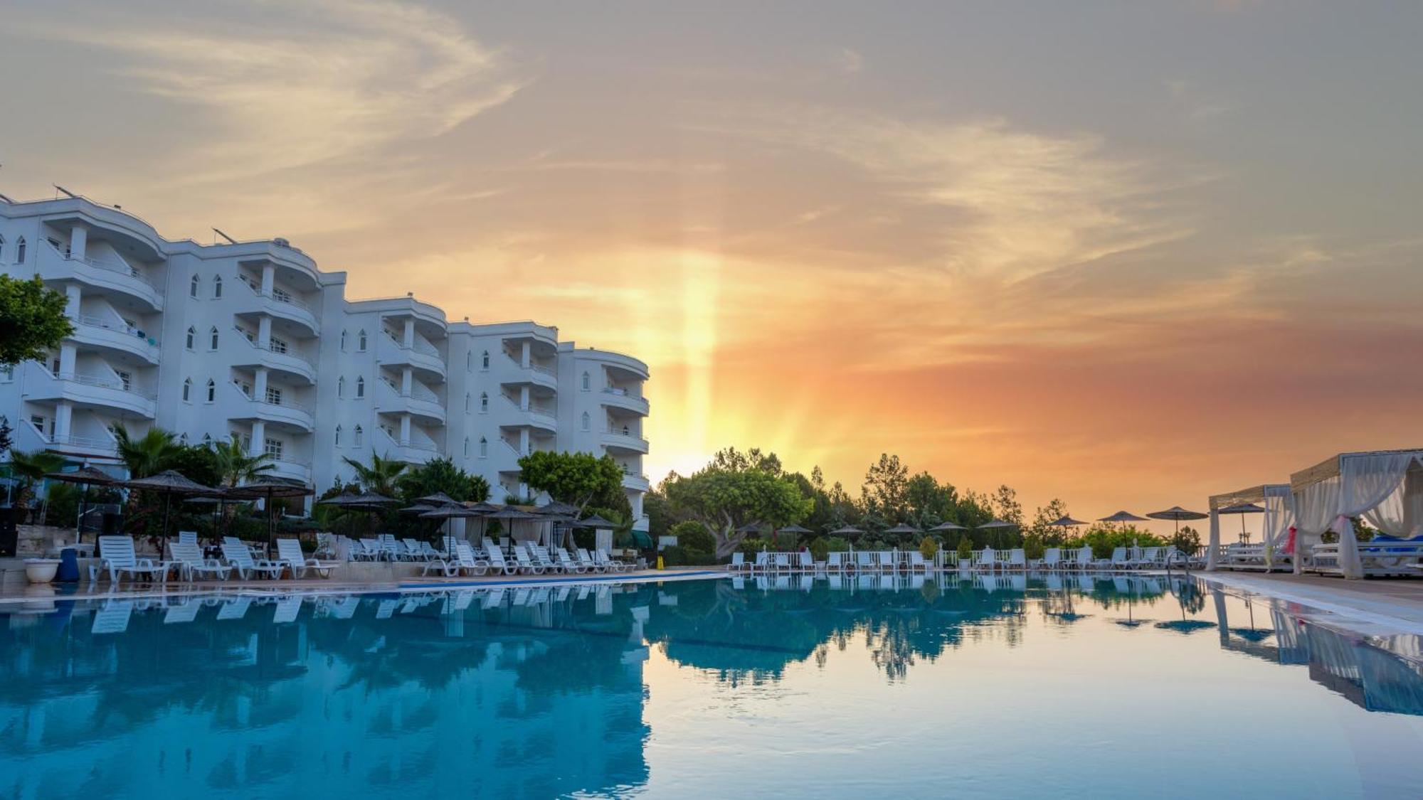 Olbios Marina Resort Hotel Kumkuyu Екстер'єр фото