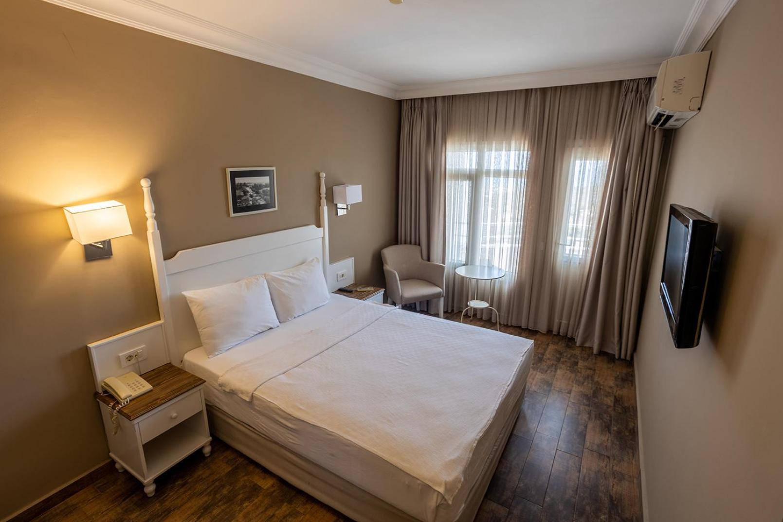 Olbios Marina Resort Hotel Kumkuyu Екстер'єр фото