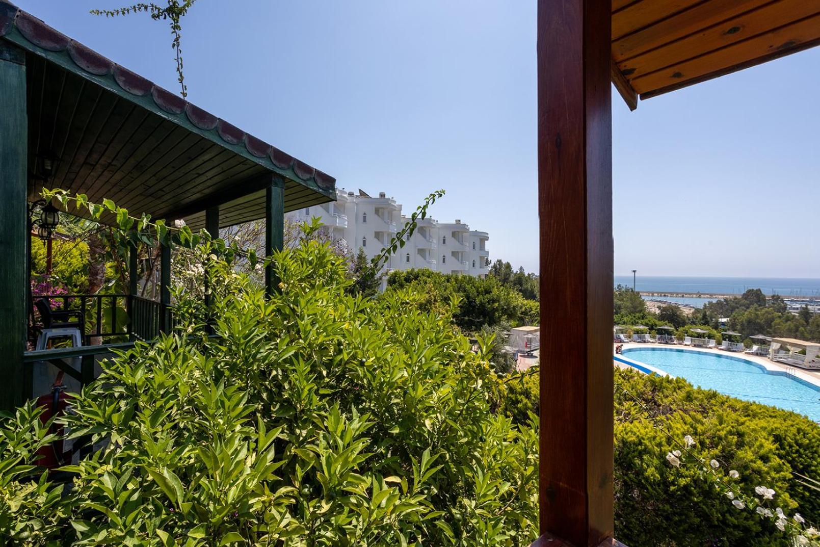 Olbios Marina Resort Hotel Kumkuyu Екстер'єр фото